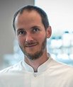 Lasse Sommer Kristensen som står bag studiet forudser, at resultaterne vil tage forskningsfeltet i en helt ny retning med et øget fokus på at forstå, hvordan molekylerne virker gennem kræftcellernes mikromiljø. Foto: Lundbeckfonden.