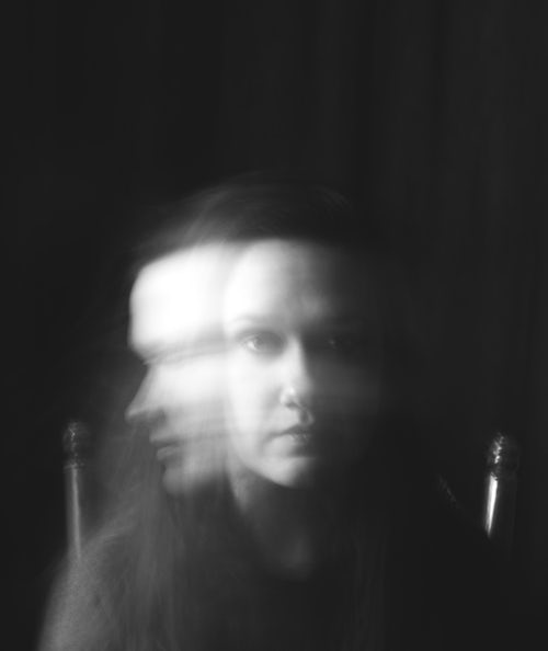 Der er to typer af bipolar sygdom. Type 1 og type 2. Førstnævnte bliver betragtet som den klassiske form, hvor manier og også ofte depressioner optræder, mens man oplever depressioner og mildere former for manier ved type 2. Der er to typer af bipolar sygdom. Type 1 og type 2. Førstnævnte bliver betragtet som den klassiske form, hvor manier og også ofte depressioner optræder, mens man oplever depressioner og mildere former for manier ved type 2.