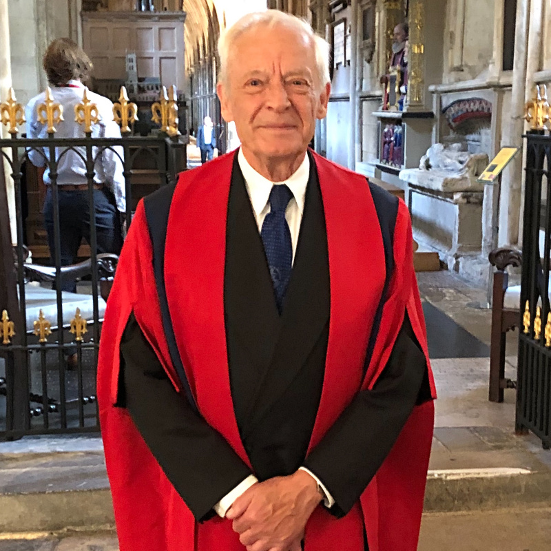 Mogens Kilian har virket som videnskabelig rådgiver for flere akademiske og industrielle organisationer. Han har også fungeret som det internationale panelmedlem for Research Assessment Exercise i Storbritannien og er adjungeret professor i Bakterie-pop Mogens Kilian har virket som videnskabelig rådgiver for flere akademiske og industrielle organisationer. Han har også fungeret som det internationale panelmedlem for Research Assessment Exercise i Storbritannien og er adjungeret professor i Bakterie-pop